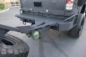 Toyota Tundra CrewMax 4x4 Zombie Apocalypse 2013 года 